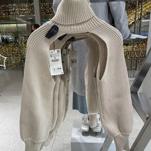 Zara arm knit sweater size medium